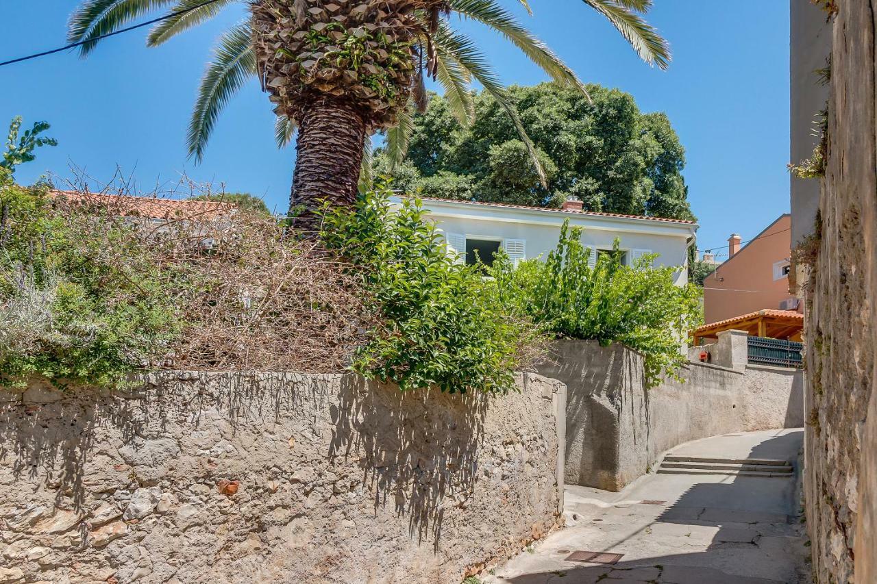 Apartman Pia Mali Lošinj Exterior foto